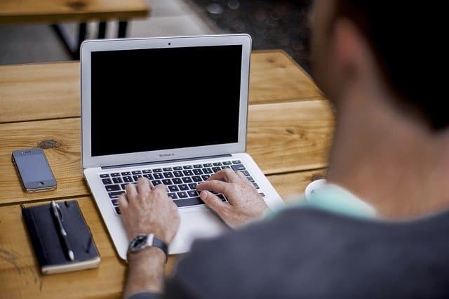 Работа онлайн? Писане на статии чрез problogger